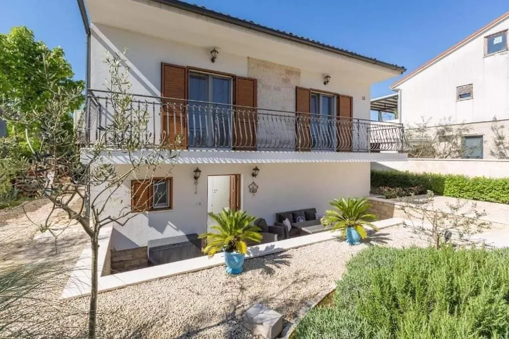 Apartments With A Parking Space Pula - 22308 Croatia