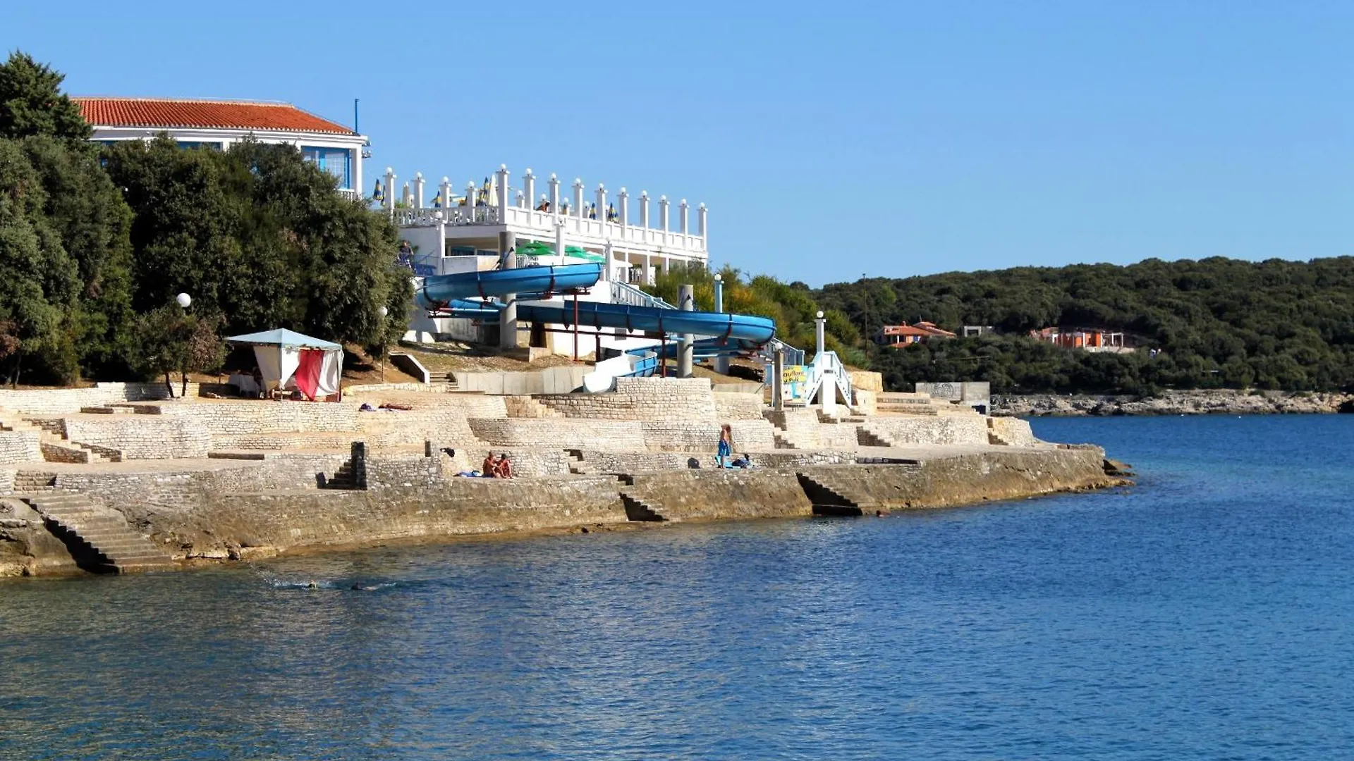 Apartments With A Parking Space Pula - 22308